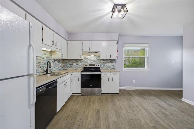 8546 Brubaker DR, Roanoke, VA 24019