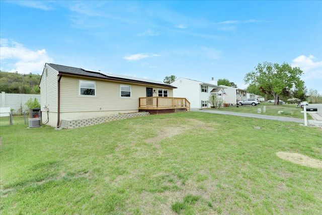 8546 Brubaker DR, Roanoke, VA 24019