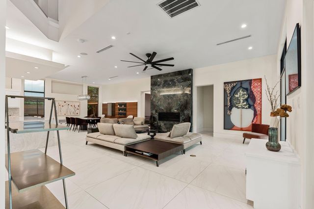 3002 Ferndale Street, Houston, TX 77098