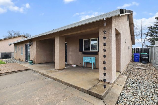 21960 Tom Bead Drive, Cottonwood, CA 96022