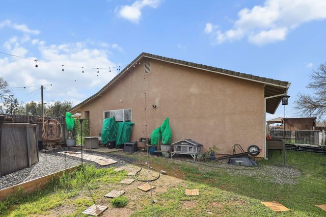 21960 Tom Bead Drive, Cottonwood, CA 96022