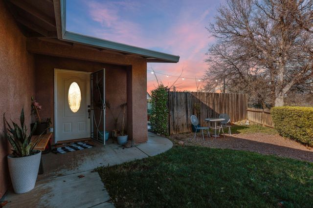 21960 Tom Bead Drive, Cottonwood, CA 96022