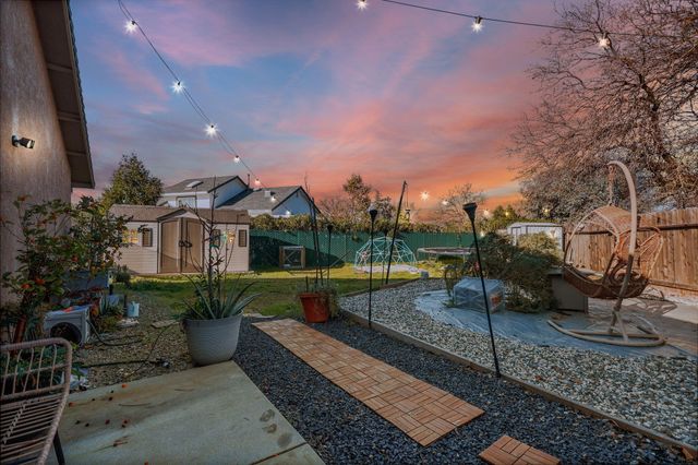 21960 Tom Bead Drive, Cottonwood, CA 96022