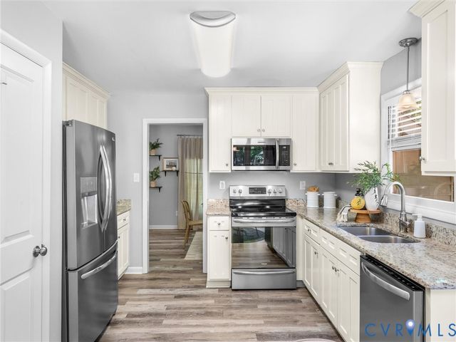 14115 Liberty Oaks Cir, Midlothian, VA 23112