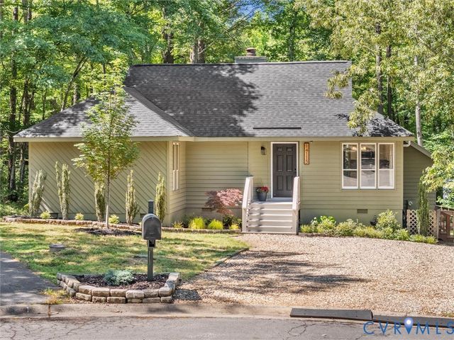 14115 Liberty Oaks Cir, Midlothian, VA 23112