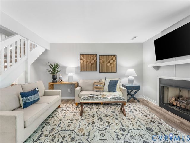 14115 Liberty Oaks Cir, Midlothian, VA 23112