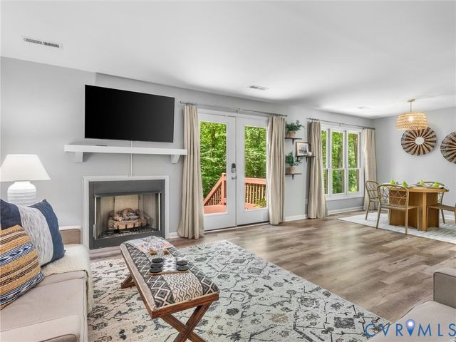 14115 Liberty Oaks Cir, Midlothian, VA 23112