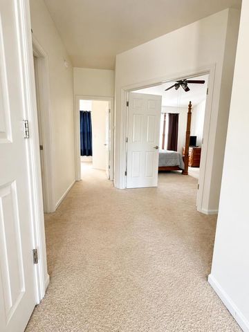 2445 Waterbury Lane 2445, Buffalo Grove, IL 60089