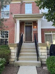 2445 Waterbury Lane 2445, Buffalo Grove, IL 60089