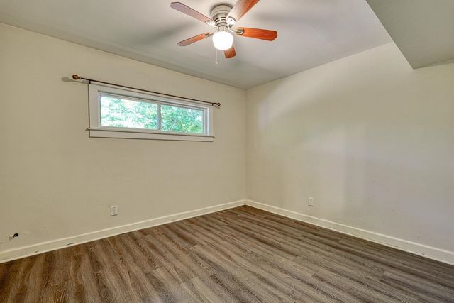 724 Ridgedale Dr, Spartanburg, SC 29388