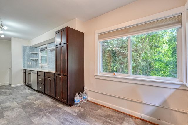 724 Ridgedale Dr, Spartanburg, SC 29388