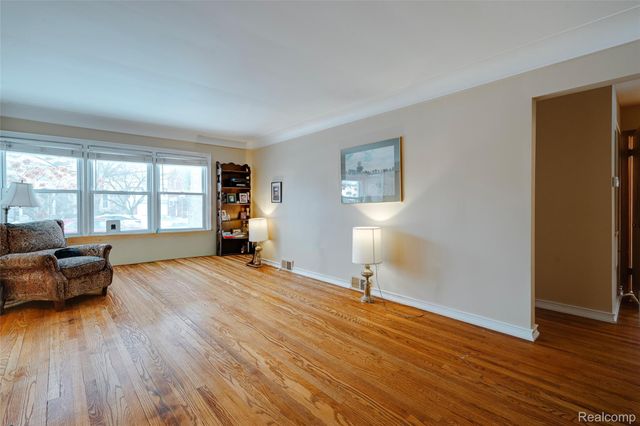 24910 Rockford Street, Dearborn, MI 48124