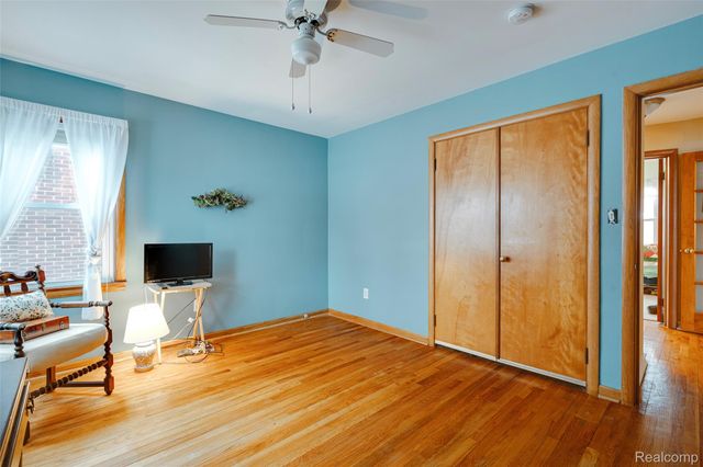 24910 Rockford Street, Dearborn, MI 48124