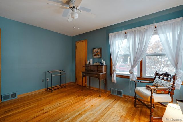 24910 Rockford Street, Dearborn, MI 48124