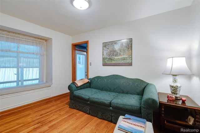 24910 Rockford Street, Dearborn, MI 48124