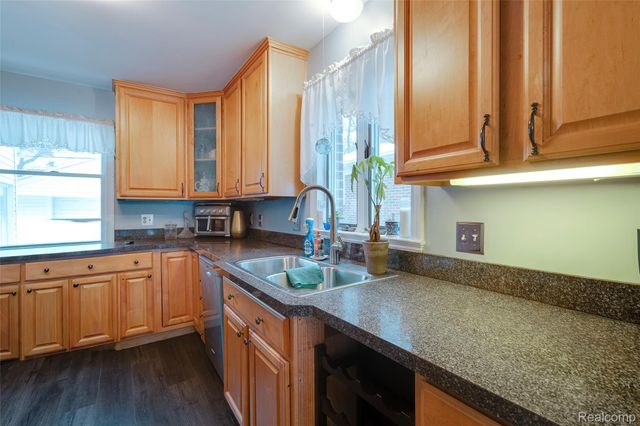 24910 Rockford Street, Dearborn, MI 48124