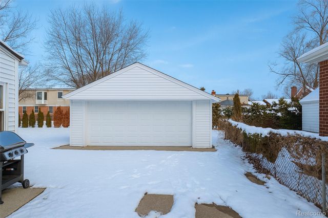 24910 Rockford Street, Dearborn, MI 48124