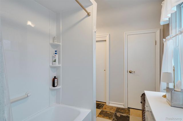 24910 Rockford Street, Dearborn, MI 48124