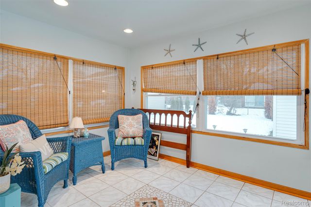 24910 Rockford Street, Dearborn, MI 48124