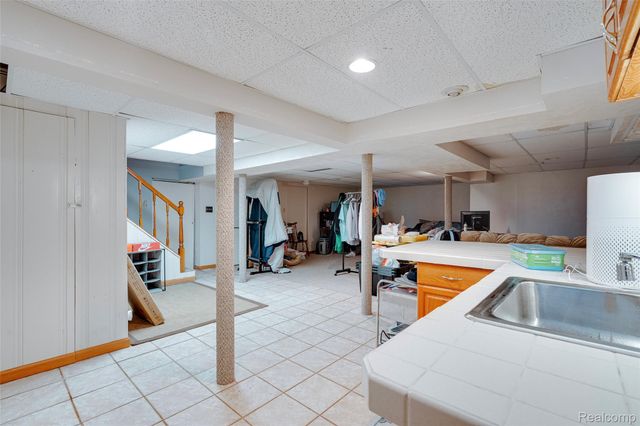 24910 Rockford Street, Dearborn, MI 48124