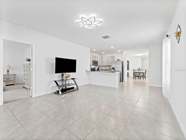 5782 HOLLINGWORTH TRAIL, Wesley Chapel, FL 33545