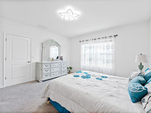 5782 HOLLINGWORTH TRAIL, Wesley Chapel, FL 33545