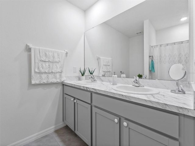 5782 HOLLINGWORTH TRAIL, Wesley Chapel, FL 33545