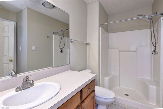 296 Walt Whitman AVE, Newport News, VA 23606