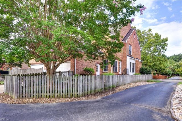 296 Walt Whitman AVE, Newport News, VA 23606