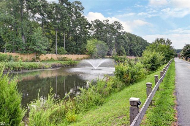 296 Walt Whitman AVE, Newport News, VA 23606