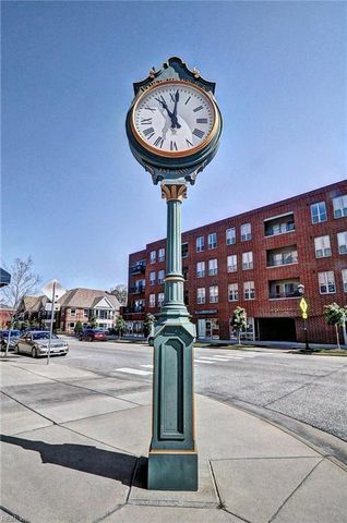 296 Walt Whitman AVE, Newport News, VA 23606