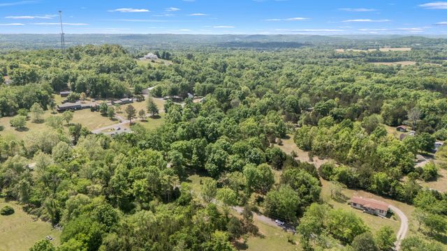 114 Glover Ln, Shelbyville, TN 37160