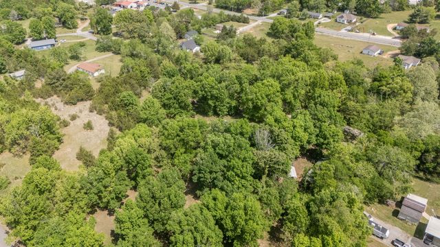 114 Glover Ln, Shelbyville, TN 37160