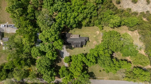 114 Glover Ln, Shelbyville, TN 37160