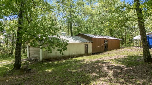 114 Glover Ln, Shelbyville, TN 37160