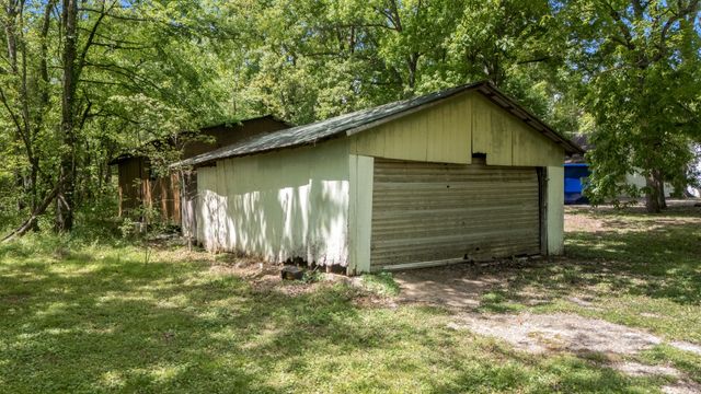 114 Glover Ln, Shelbyville, TN 37160
