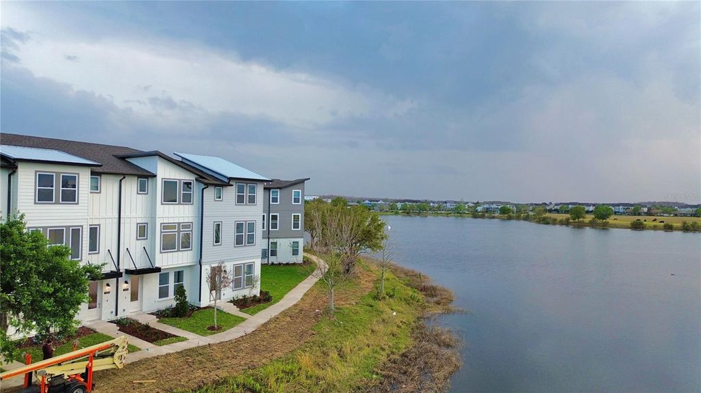 Image 29 of property listing at 12378 KOSHIVA ALLEY, Orlando, FL 32827