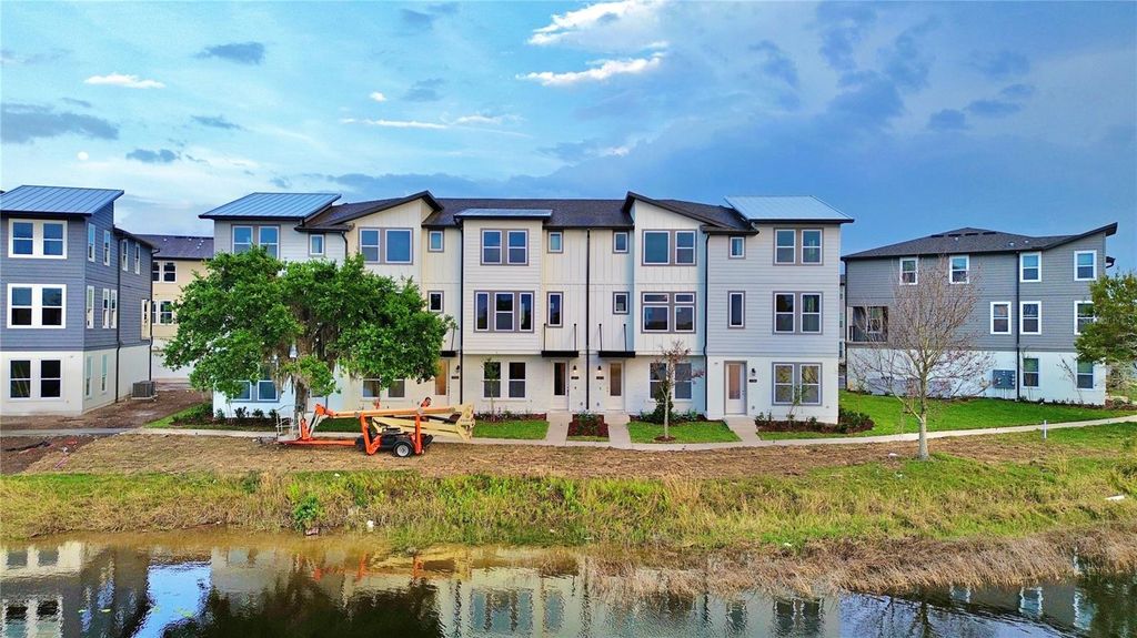 Image 33 of property listing at 12378 KOSHIVA ALLEY, Orlando, FL 32827
