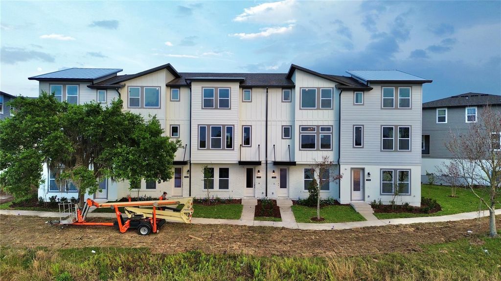 Image 36 of property listing at 12378 KOSHIVA ALLEY, Orlando, FL 32827
