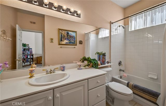 5082 Singing Hills, Banning, CA 92220