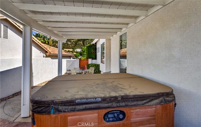 5082 Singing Hills, Banning, CA 92220