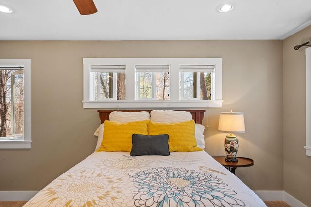 1812 Oakview Lane N, Plymouth, MN 55441