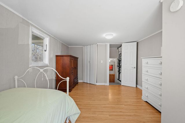 1812 Oakview Lane N, Plymouth, MN 55441