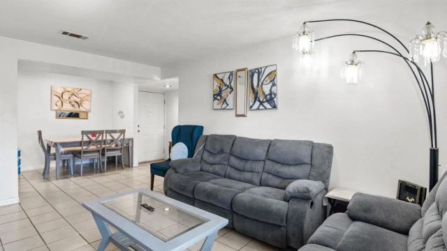 240 W Lincoln Ave 39, Escondido, CA 92026