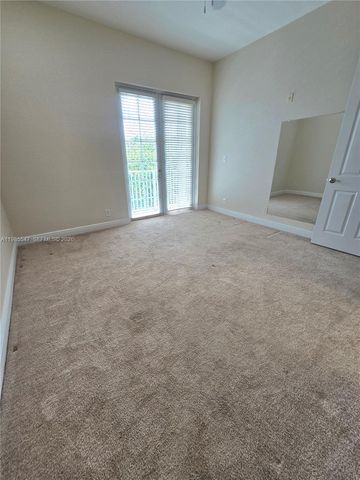 6841 N Lakeside Circle N 1091, Davie, FL 33314