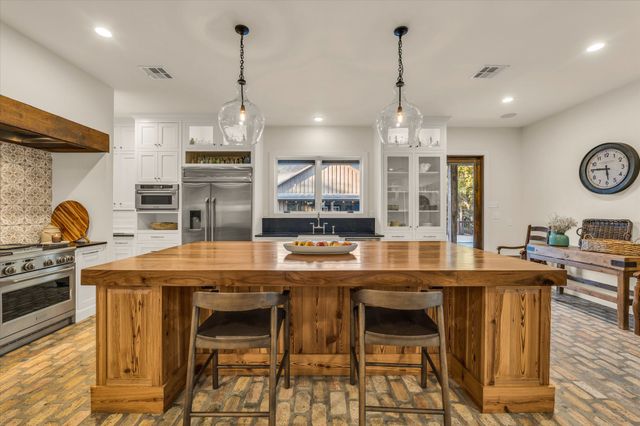 22 Samaritan Way, Waco, TX 76705