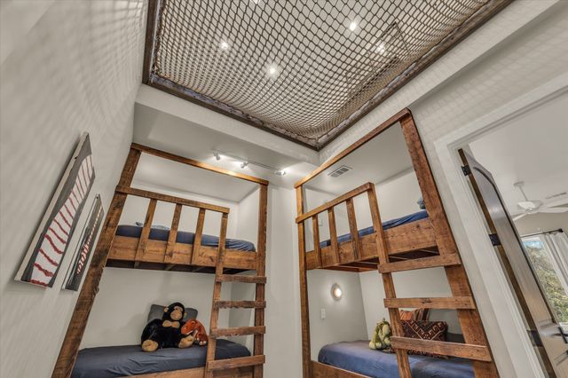 22 Samaritan Way, Waco, TX 76705