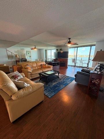 7920 SUN ISLAND DRIVE S 205, South Pasadena, FL 33707