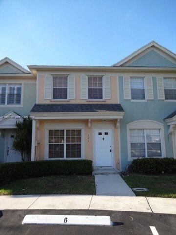 289 Duval Ct, Weston, FL 33326