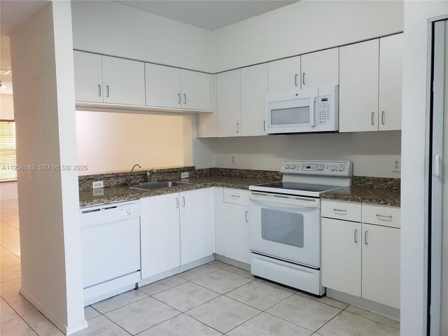 289 Duval Ct, Weston, FL 33326